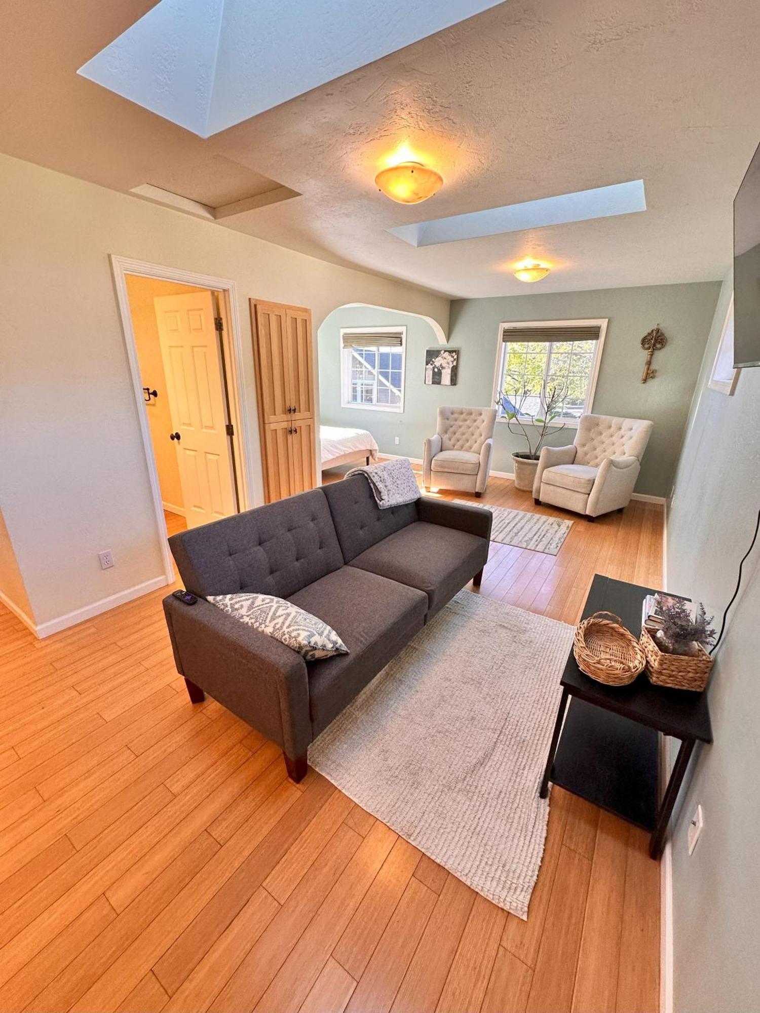 Medford Home And 2 Condos With Pool Exteriér fotografie